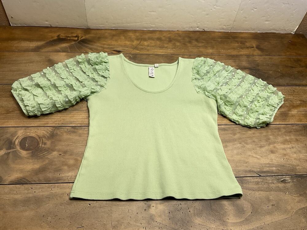 Dolan Left Coast Collection Pistachio Green Ruffle Sleeve Knit Top Women’s Large